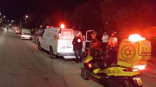תיעוד מהירי לעבר קריית ארבע: ישראלי נפצע באורח בינוני