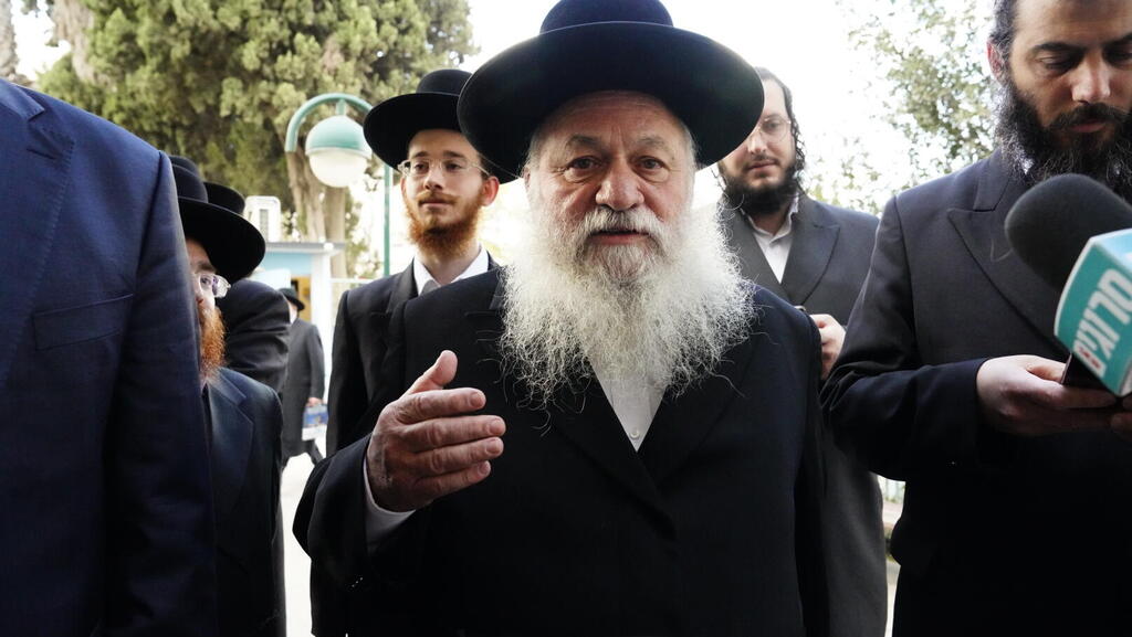 יצחק גולדקנופף