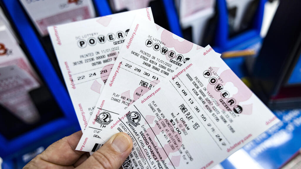 Эмигрант получил 1 миллион долларов за продажу самого счастливого ...