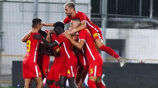 שחקני מ.ס אשדוד חוגגים