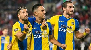 יובאנוביץ'' וריקן חוגגים עם זהבי