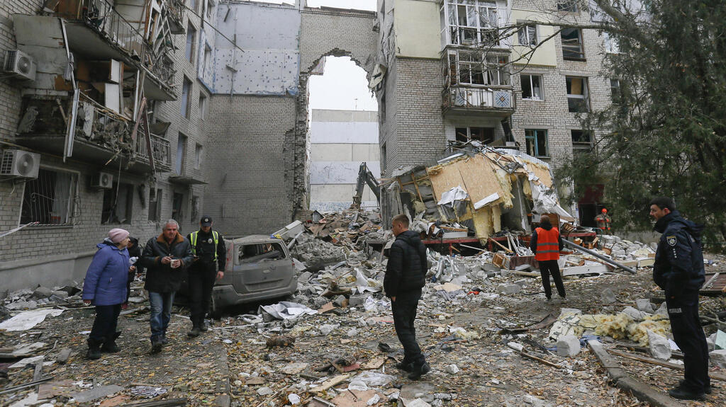 Destruction in Mykolayiv (Photo: EPA) בניינים הרוסים במיקולאייב