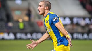 ג'ורג'ה יובאנוביץ' חוגג