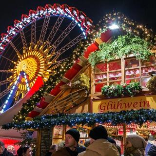 אורות, צבעים ומטעמים. שוק חג המולד בברלין