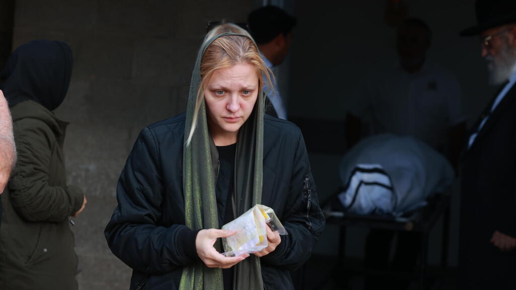 Евгения Ладыгина (Фото: Шауль Голан) הלוויתו של מיכאל לדיגין אחד מהנרצחים בפיגוע באריאל