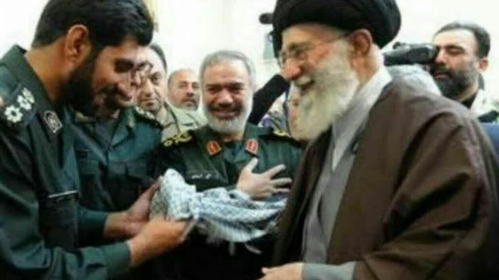 דאווד ג'עפרי עם המנהיג העליון של איראן
