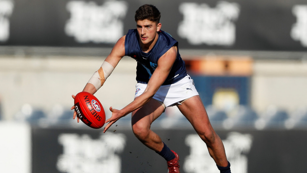 Harry Sheezel in action during the 2022 NAB AFL National Championships in Melbourne, Australia, July 2, 2022 