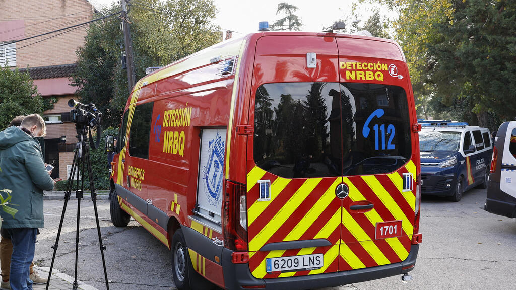 ספרד פיצוץ מעטפת נפץ ב שגרירות אוקראינה ב מדריד