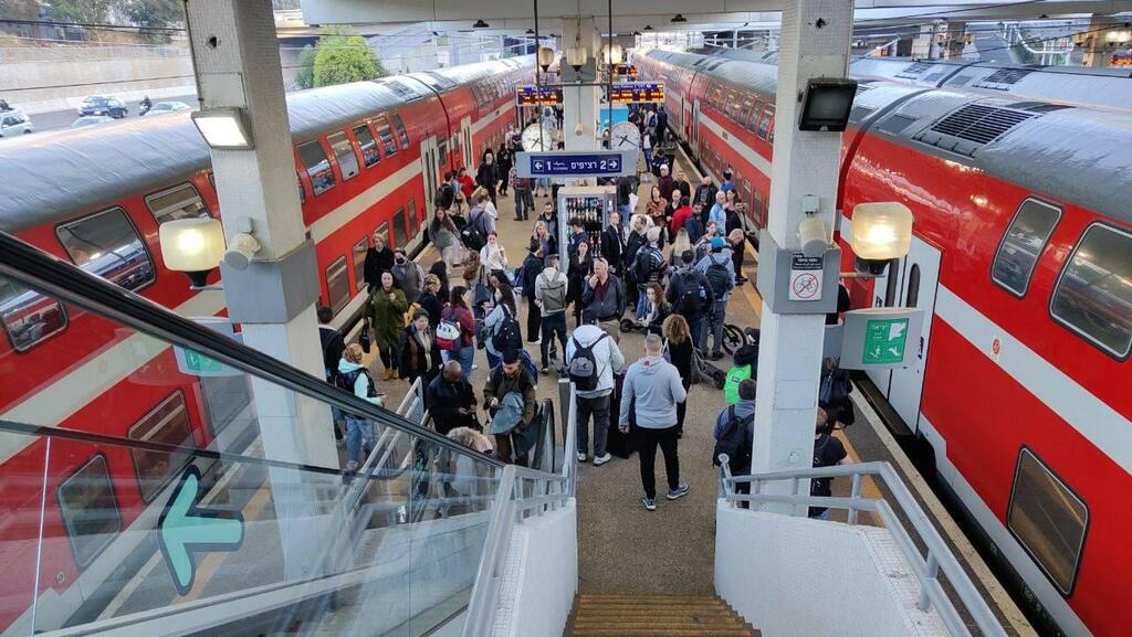 עומסים ברכבת סבידור מרכז בעקבות תקלת איתות