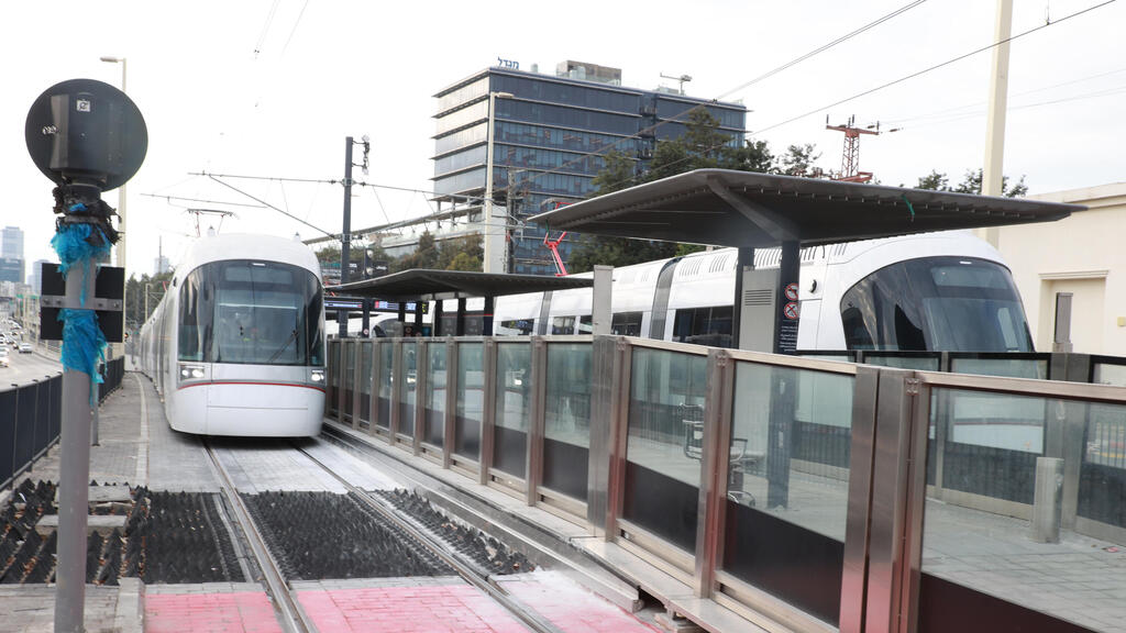 הרכבת הקלה, תחנת שנקר בפתח תקווה