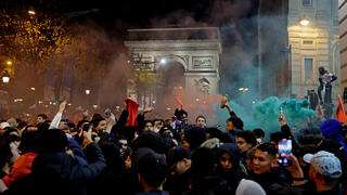 ניצחון מרוקו ב מונדיאל עלייה ל חצי גמר חגיגות ב פריז צרפת