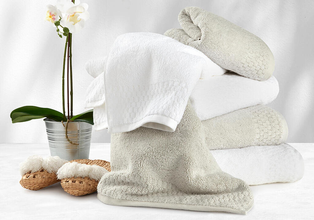 Пушистые полотенца от "Арад текстиль" (Фото: Ади Гилад, предоставлено "Арад текстиль") Пушистые полотенца от "Арад текстиль"