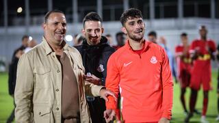 שחקן מ.ס. אשדוד מוחמד כנעאן עם רן בן שמעון