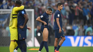 שחקני נבחרת צרפת מאוכזבים בסיום הגמר