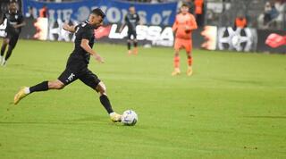 מוחמד שכר בועט