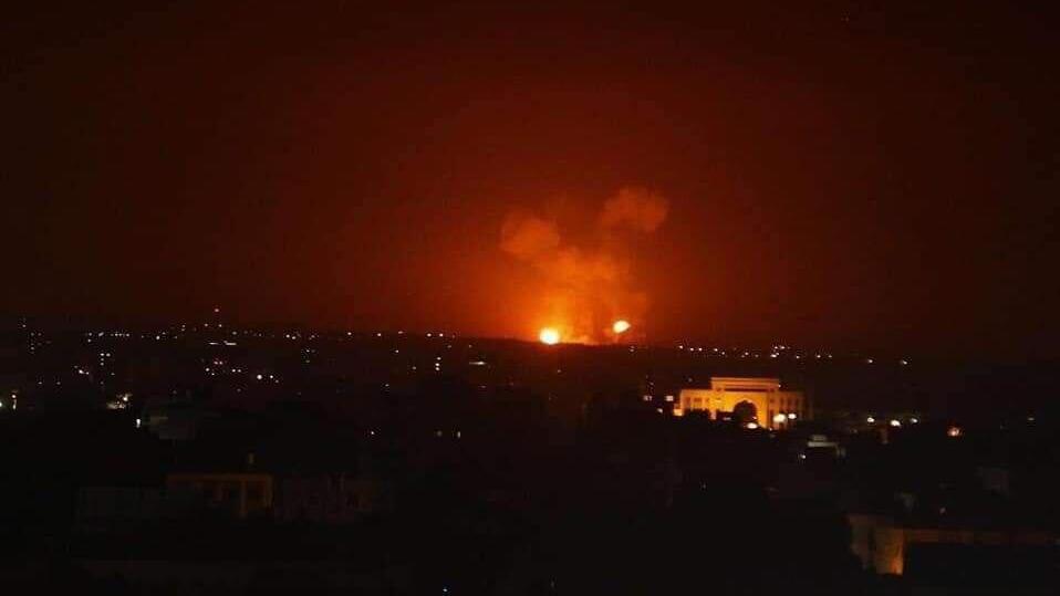 Archive: An Israeli-linked strike on Damascus, last month לפי דיווחים סורים, תיעוד של רגע התקיפה באזור א-סיידה זינב