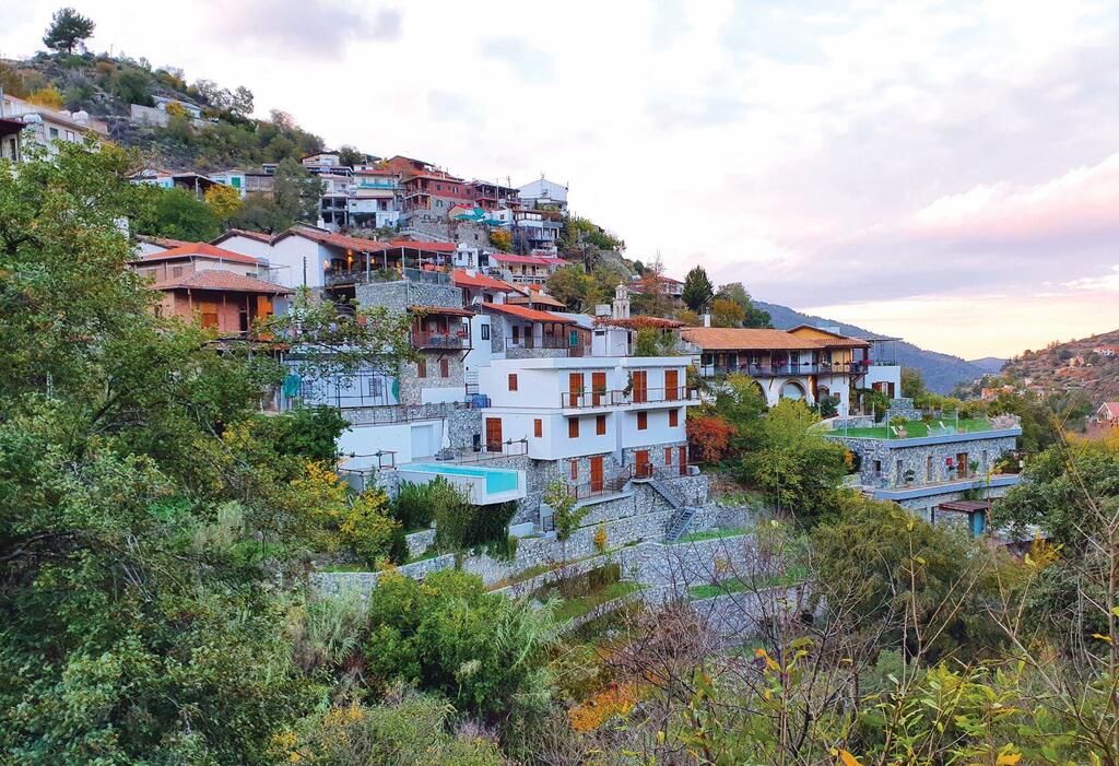 כפר יפהפה. קאלופאניוטיס