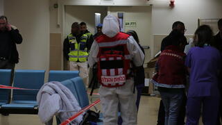 צוות החקירה של כבאות והצלה לישראל מחוז דרום פועל בחקירת האירוע בזירה