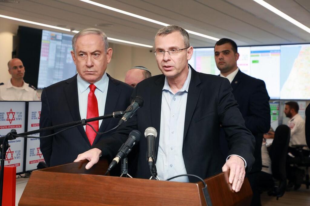 Justice Minister Yariv Levin (Photo: Dana Kopel) יריב לוין ובנימין נתניהו