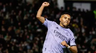 רודריגו חוגג לאחר כיבוש השער