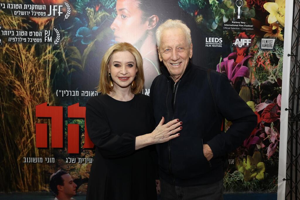 Сандра Саде и Мони Мошонов на премьере фильма "Америка" 