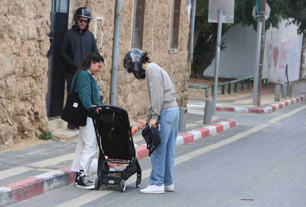 פפראצי גל גדות ירון ורסנו