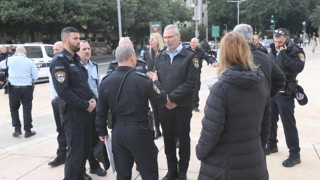 סיור היערכות המקדים של בכירי המחוז במשטרה לפני ההפגנה בתל אביב