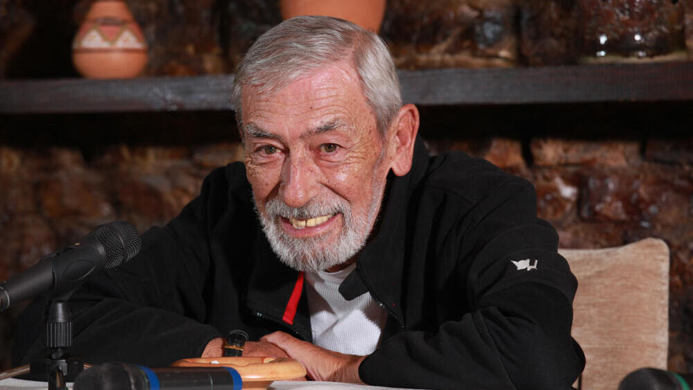 Вахтанг Кикабидзе