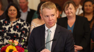 כריס היפקינס מושבע לראש ממשלת ניו זילנד