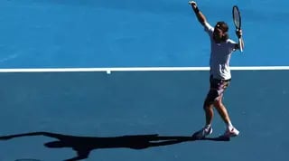 סטפנוס ציציפאס חוגג