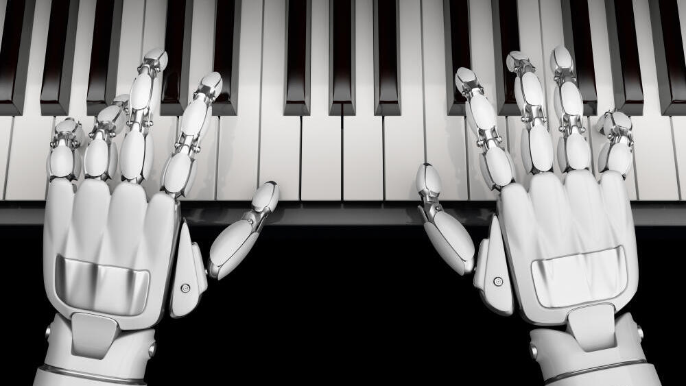 רובוט מנגן בפסנתר