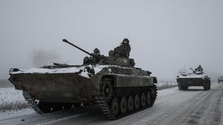 אוקראינה טנקים אוקראיניים ב דונייצק