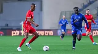 זוהר זסנו עם הכדור