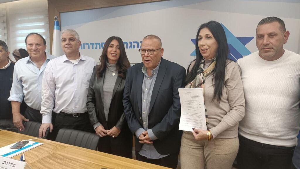 חתימת הסכם קיבוצי בין עובדי הרכבת לרכבת ישראל