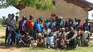 אוגנדה מוסא חסחיא אב ל 102 ילדים 12 נשים