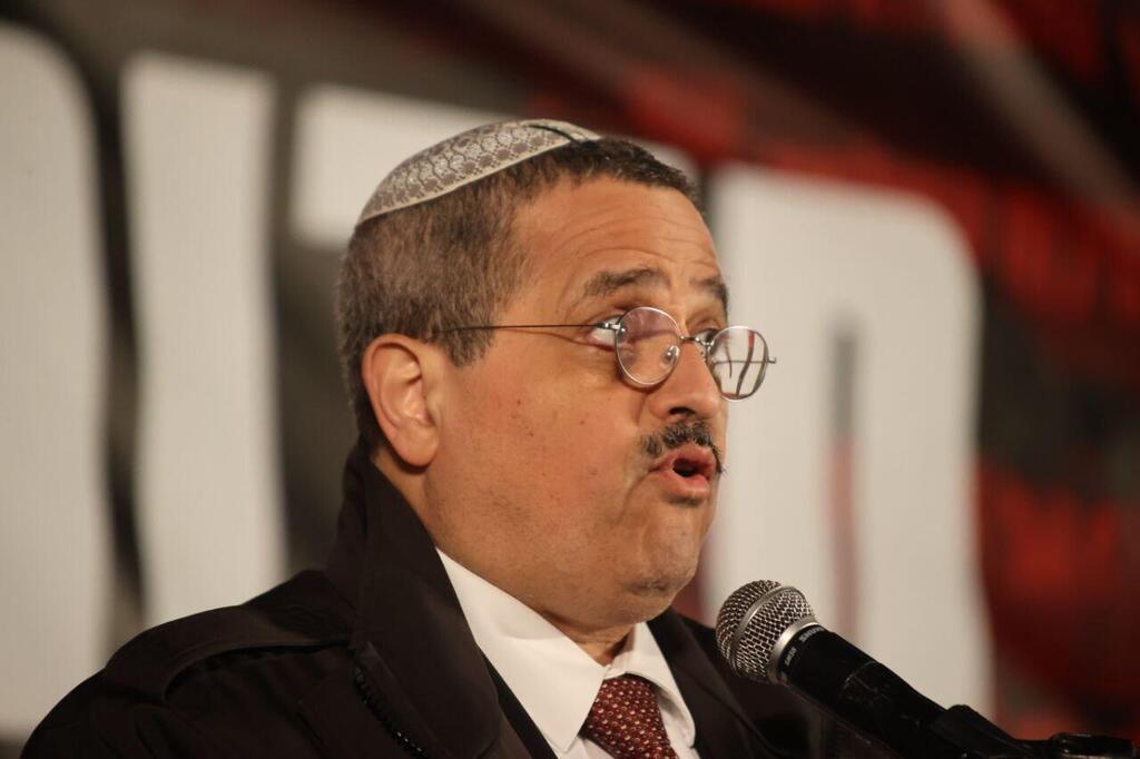 הפגנה נגד המהפכה המשפטית בכיכר הבימה בתל אביב