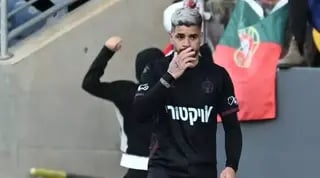 רותם חטואל חוגג