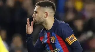 ג'ורדי אלבה חוגג