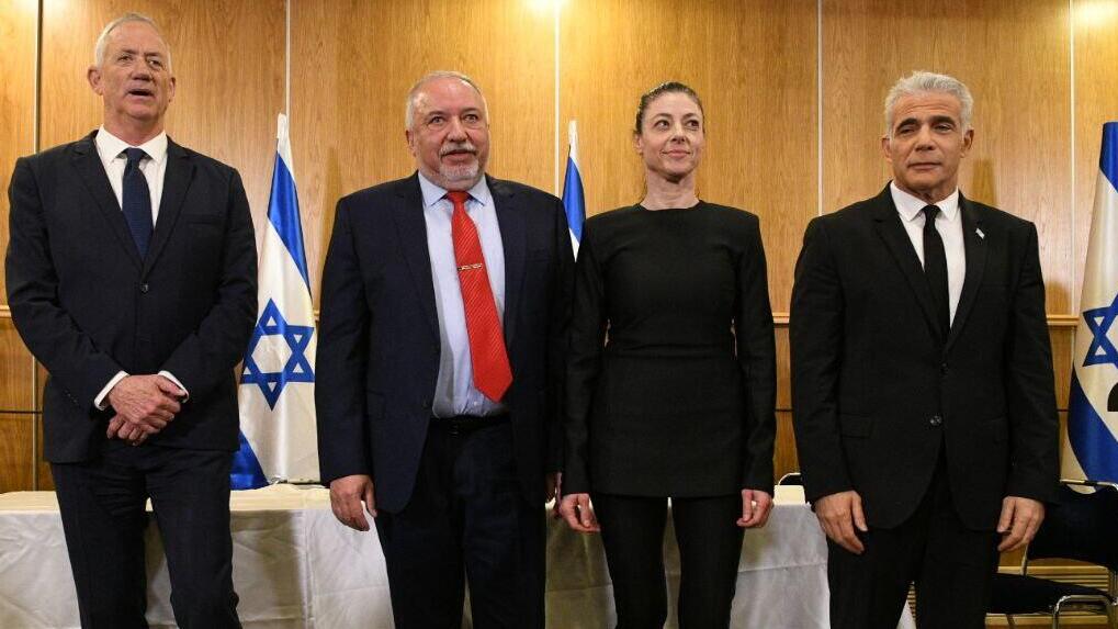 יאיר לפיד, מרב מיכאלי, אביגדור ליברמן ובני גנץ בהצהרת ראשי האופוזיציה