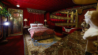 התא בארמון גרניה שהפך לחדר שינה