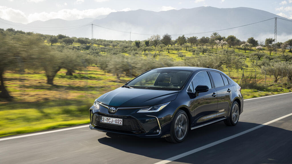 Toyota Corolla טויוטה קורולה