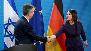 שר החוץ אלי כהן עם שרת החוץ של גרמניה, אנאלנה ברבוק בברלין