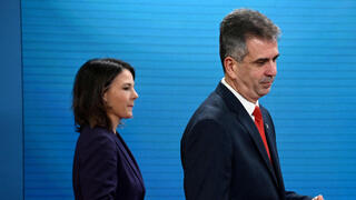 שר החוץ אלי כהן עם שרת החוץ של גרמניה, אנאלנה ברבוק בברלין