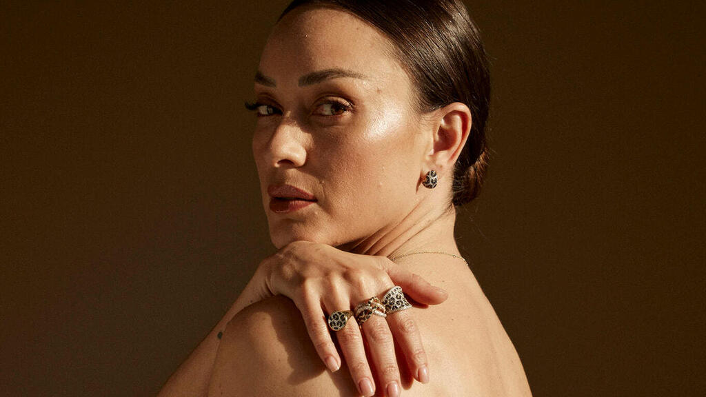 Анна Аронов в украшения EFFY Анна Аронов в украшения Impress Jewelry