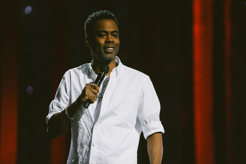 Chris Rock at his Netflix special Selective Outrage (Photo: Courtesy of Netflix) מתוך "selective outrage"