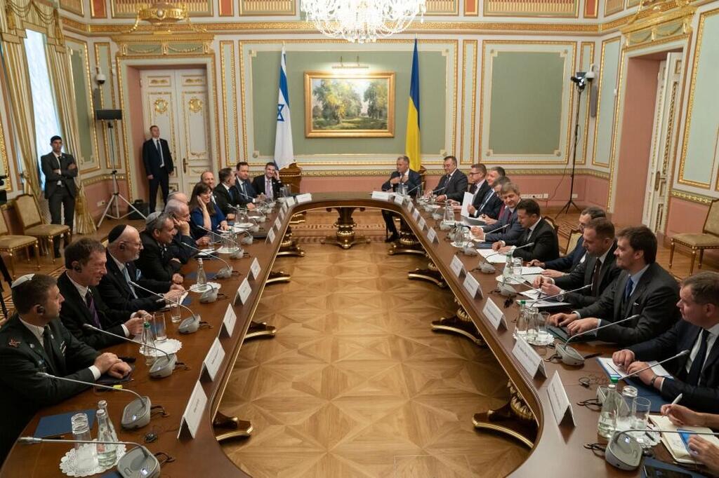 Переговоры в Киеве, август 2019 года