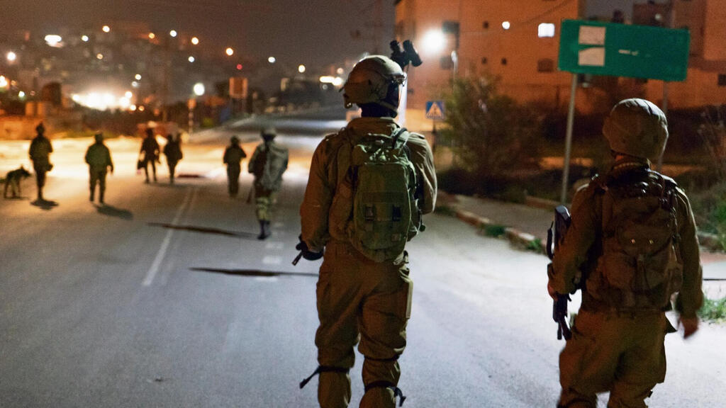 IDF soldiers in Hebron 