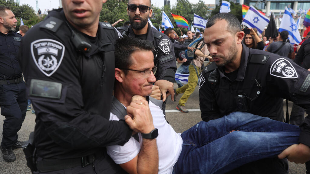 מעצר משה רדמן הפגנה תל אביב