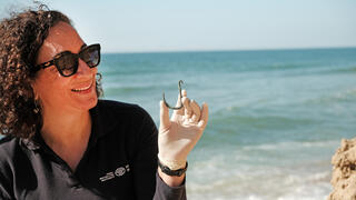 Dr. Yael Abadi-Reiss with the hook