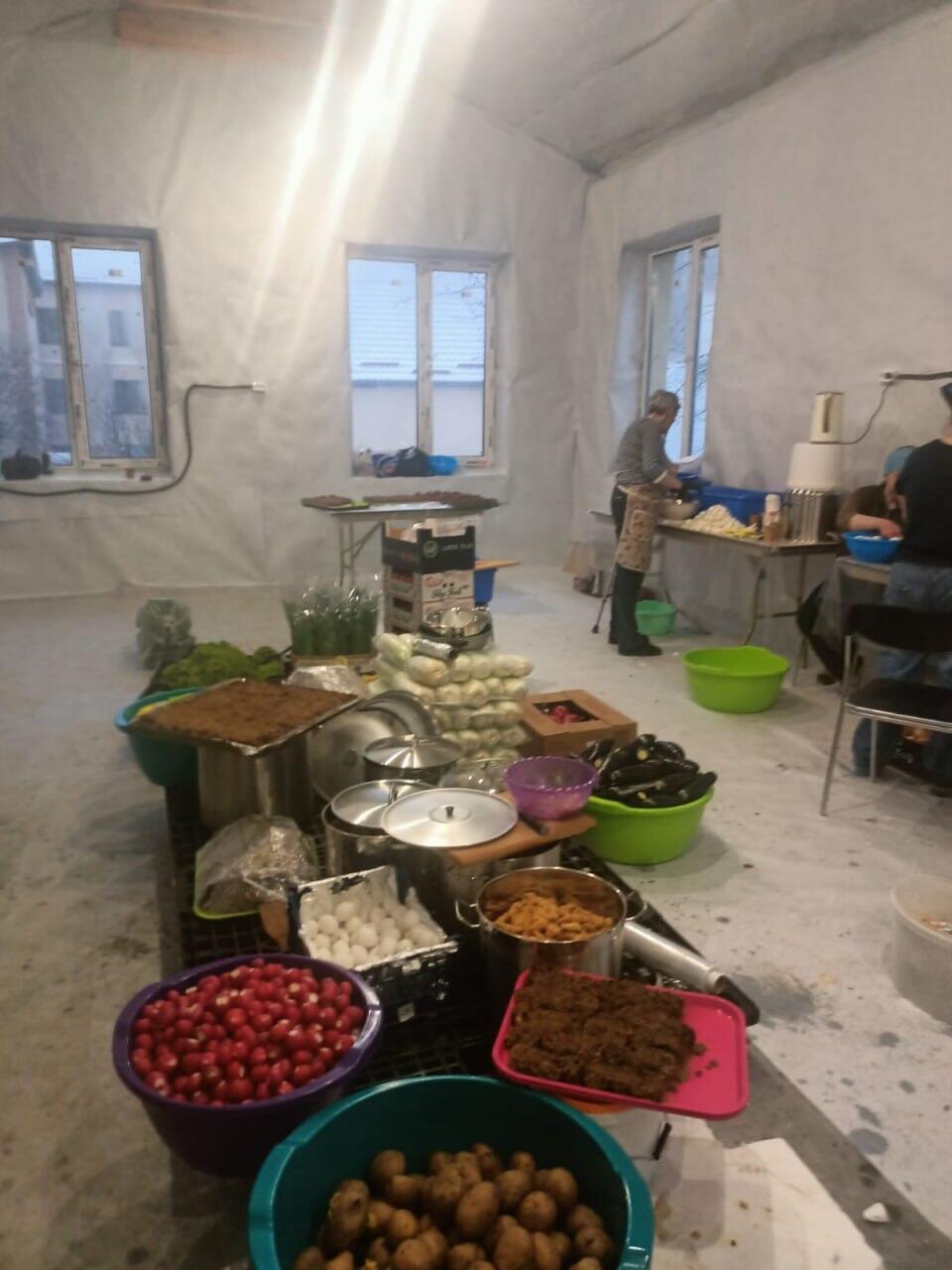 Cooking for seder in Mykolaiv 